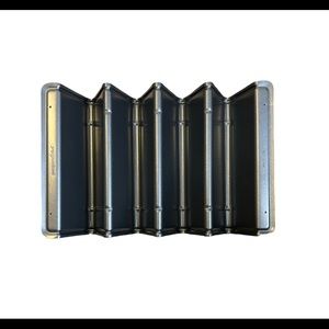 New Pampered Chef V-Shaped Baking Pan Set